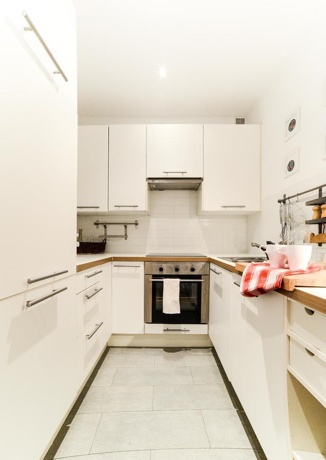 Sunny Apartment In Old Town Варшава Екстер'єр фото